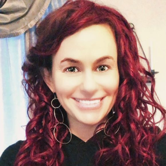 Meet your Posher, Audrey Michelle - Picture 2 of 2